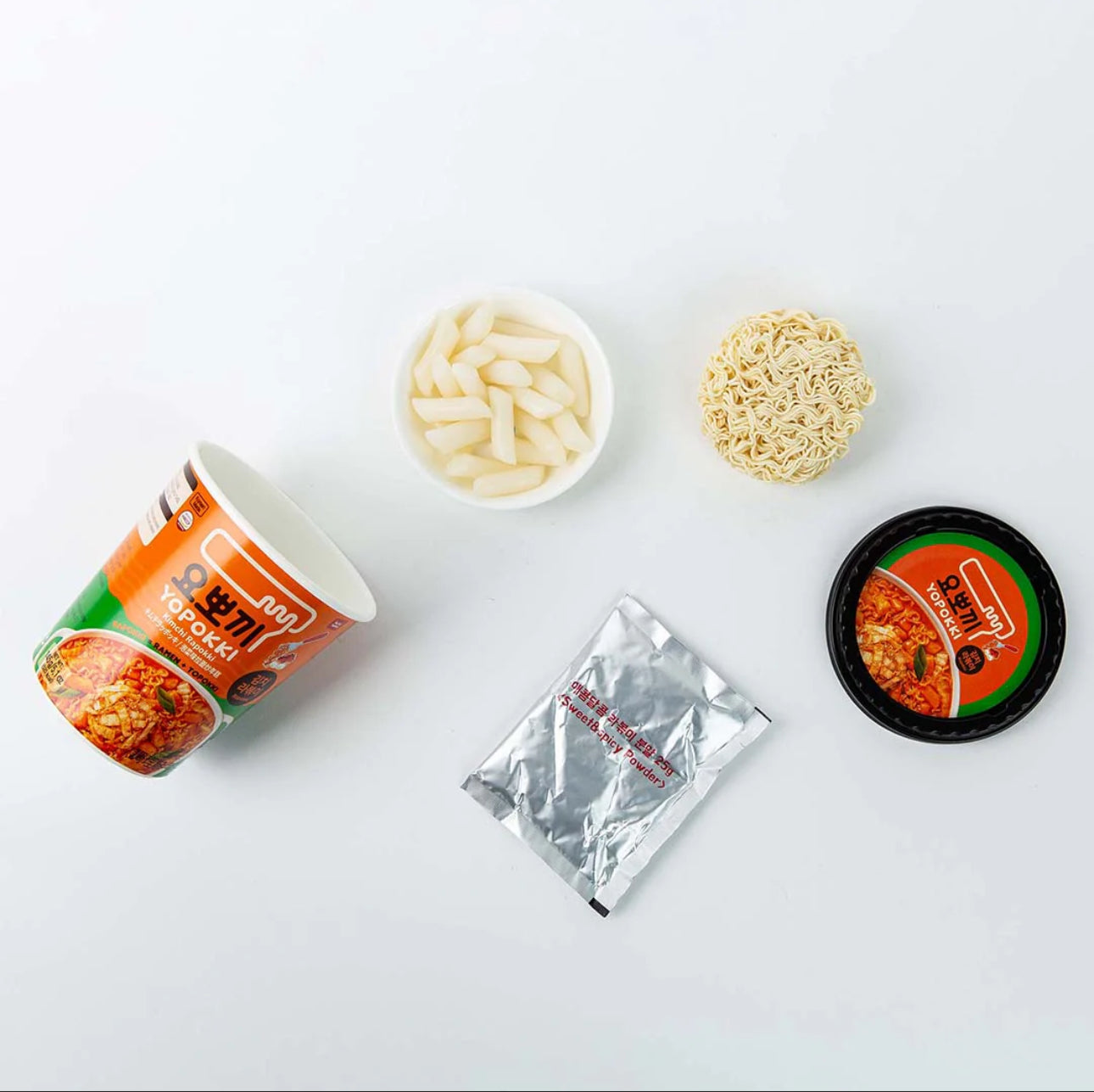 Youngpoong Yopokki Rapokki Cup con Kimchi - 145g